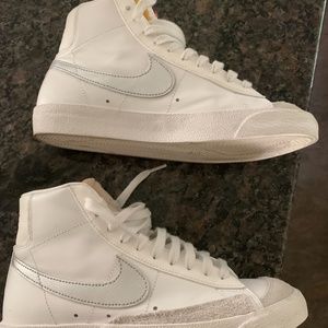 Womens Nike Mid Blazer